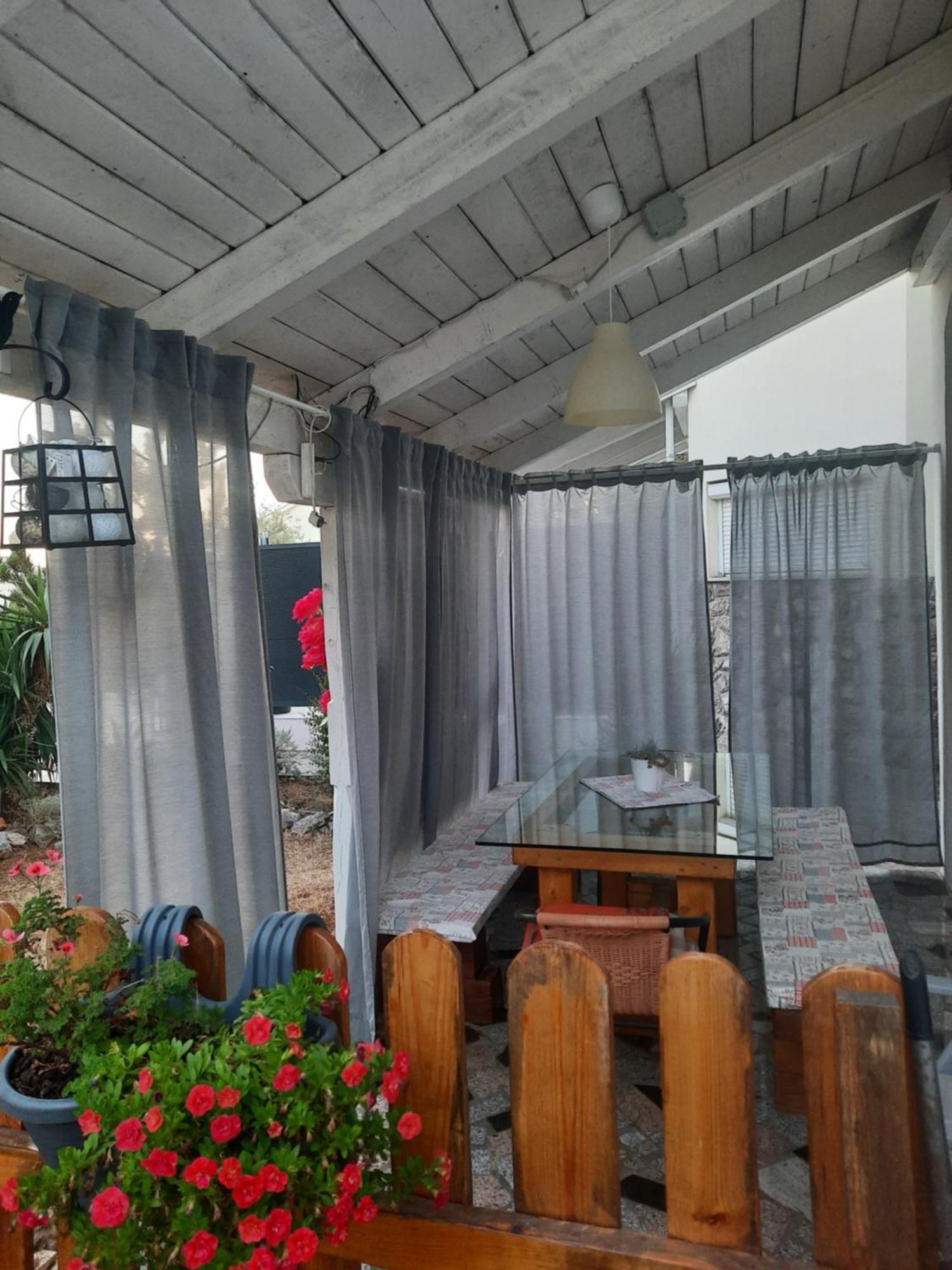 Apartmani Darko Корнич Екстер'єр фото